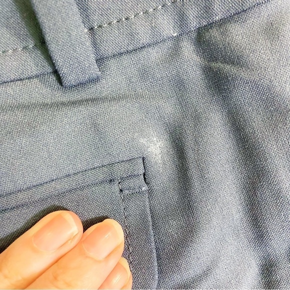 Ann Taylor navy capri pants button hem women's 12 - Picture 9 of 12